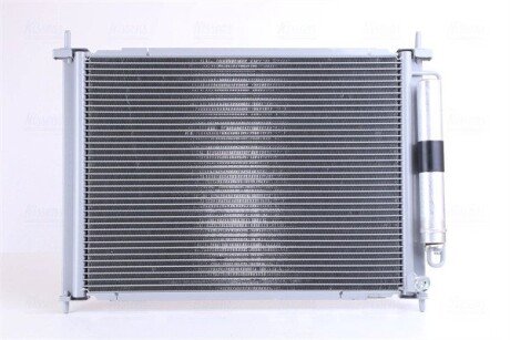 Радіатор охолодження двигуна nissens 637654