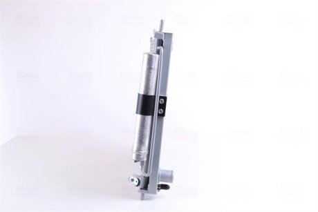 Радіатор охолодження двигуна nissens 637654