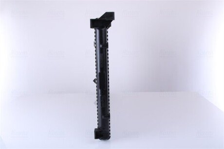 Радиатор охлаждения двигателя nissens 63819