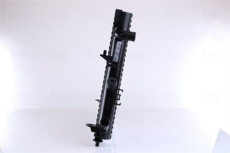 Радиатор охлаждения двигателя nissens 63838