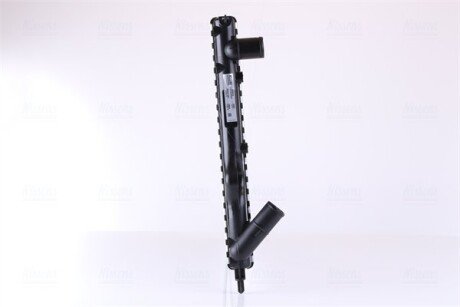 Радиатор охлаждения двигателя nissens 63925