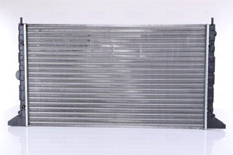 Радиатор охлаждения двигателя nissens 63993
