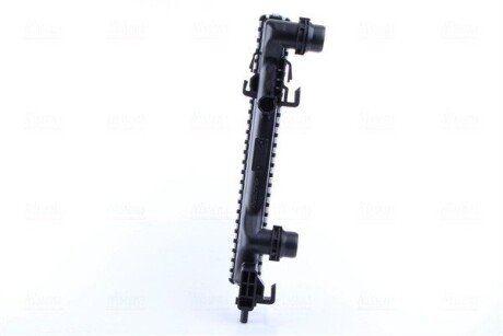 Радиатор охлаждения двигателя nissens 64106