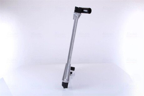 Радіатор охолодження двигуна nissens 64165