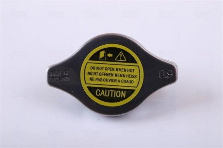 Радіатор охолодження двигуна nissens 64165