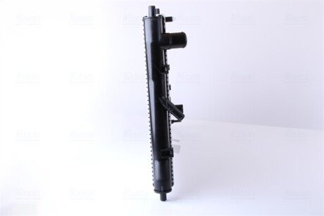 Радиатор охлаждения двигателя nissens 64256