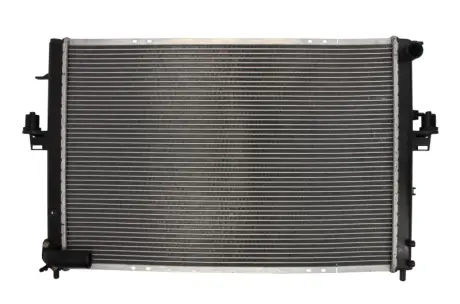 Радиатор охлаждения двигателя nissens 64308A Rover 75