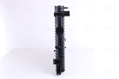 Радіатор охолодження двигуна nissens 64311A