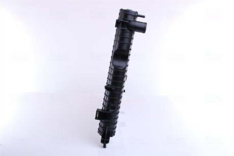 Радіатор охолодження двигуна nissens 64312A