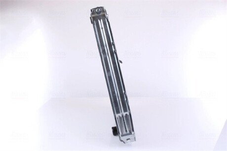 Радиатор охлаждения двигателя nissens 64599A