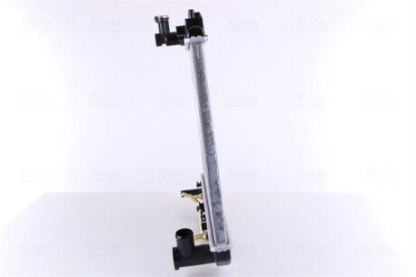 Радиатор охлаждения двигателя nissens 64644A