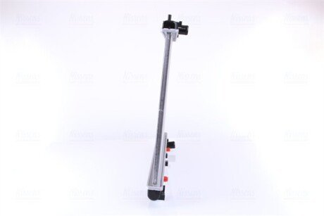 Радиатор охлаждения двигателя nissens 64657