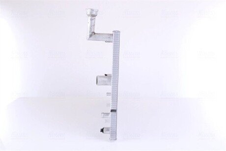 Радиатор охлаждения двигателя nissens 646809