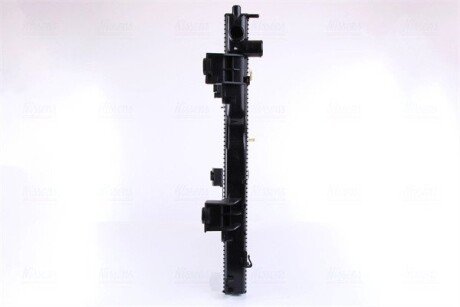 Радиатор охлаждения двигателя nissens 646824