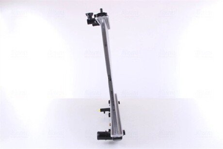 Радиатор охлаждения двигателя nissens 646836