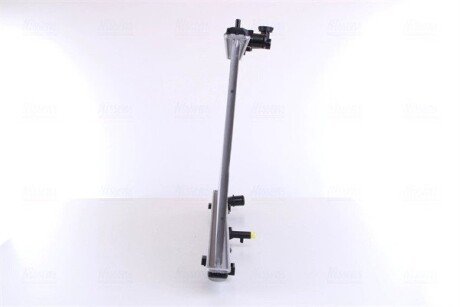 Радиатор охлаждения двигателя nissens 646836