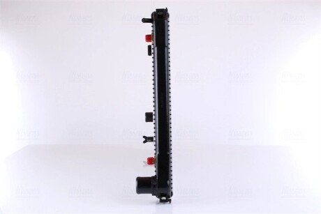 Радиатор охлаждения двигателя nissens 646843