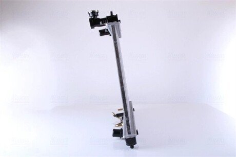 Радиатор охлаждения двигателя nissens 646844