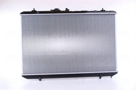 Радиатор охлаждения двигателя nissens 646927