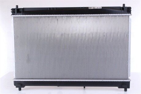 Радіатор охолодження двигуна nissens 646942