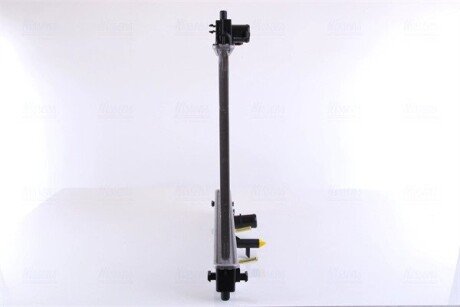 Радіатор охолодження двигуна nissens 646942