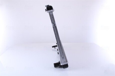 Радіатор охолодження двигуна nissens 64706