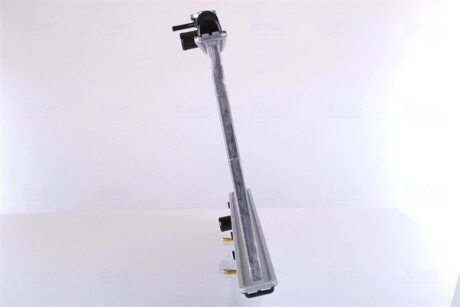 Радиатор охлаждения двигателя nissens 647191