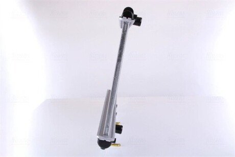 Радиатор охлаждения двигателя nissens 647191