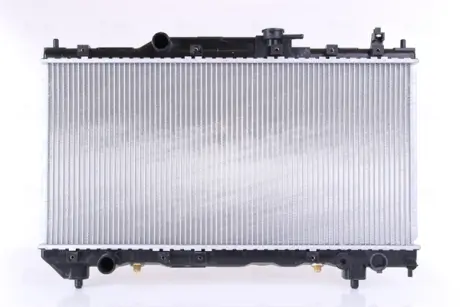Радіатор охолодження двигуна Nissens 64782A