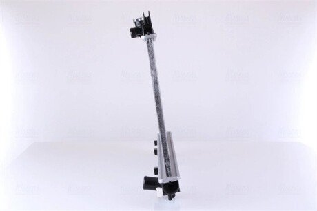 Радиатор охлаждения двигателя nissens 64837A