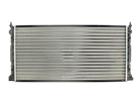 Радіатор охолодження двигуна nissens 651611