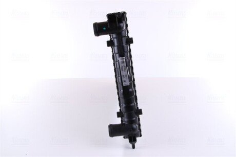 Радіатор охолодження двигуна nissens 651621