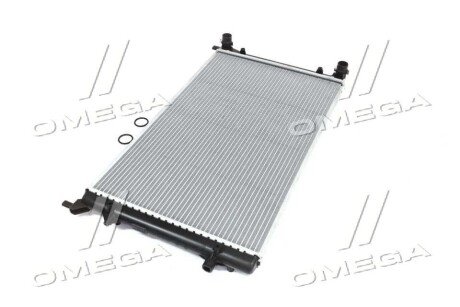 Радіатор охолодження двигуна nissens 65277A