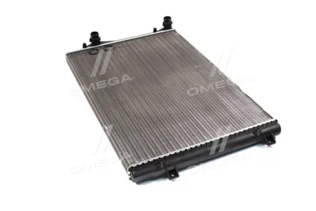 Радіатор охолодження двигуна Nissens 65279A