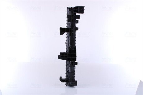 Радіатор охолодження двигуна nissens 65283A