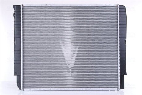 Радиатор охлаждения двигателя nissens 65508A