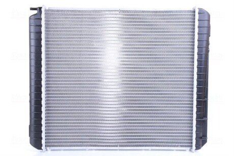 Радиатор охлаждения двигателя nissens 65520A