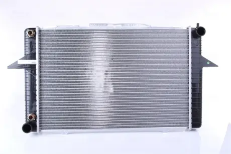 Радиатор охлаждения двигателя nissens 65540A Вольво 850