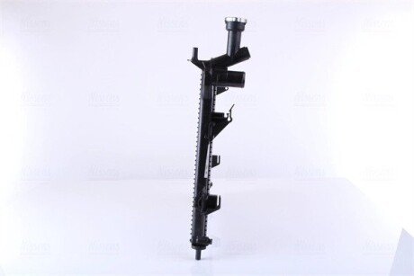 Радіатор охолодження двигуна nissens 66747