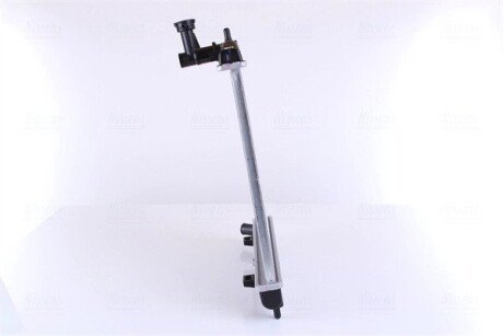 Радіатор охолодження двигуна nissens 66760