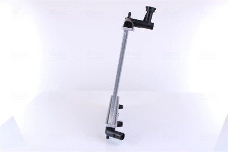 Радіатор охолодження двигуна nissens 66760