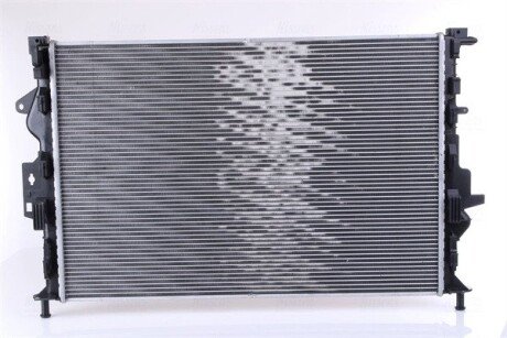 Радіатор охолодження двигуна nissens 66864