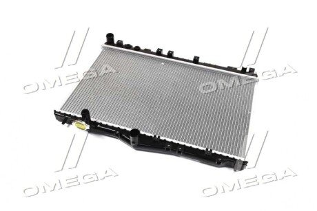 Радиатор охлаждения двигателя nissens 67006