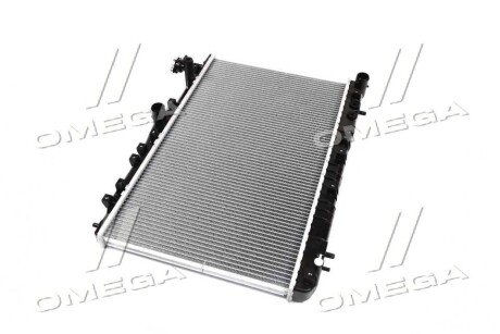 Радиатор охлаждения двигателя nissens 67006