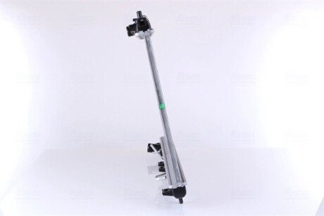 Радиатор охлаждения двигателя nissens 67033