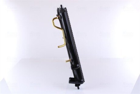 Радиатор охлаждения двигателя nissens 67040