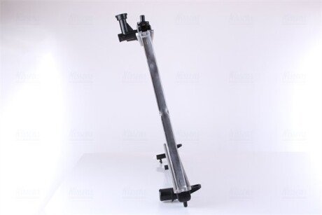 Радиатор охлаждения двигателя nissens 67095