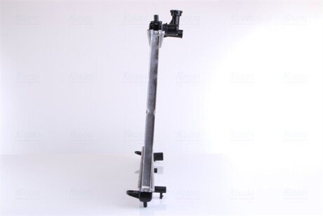 Радиатор охлаждения двигателя nissens 67095