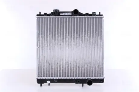 Радіатор охолодження двигуна Nissens 67100