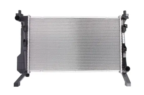 Радиатор охлаждения двигателя nissens 67106 Мерседес W245